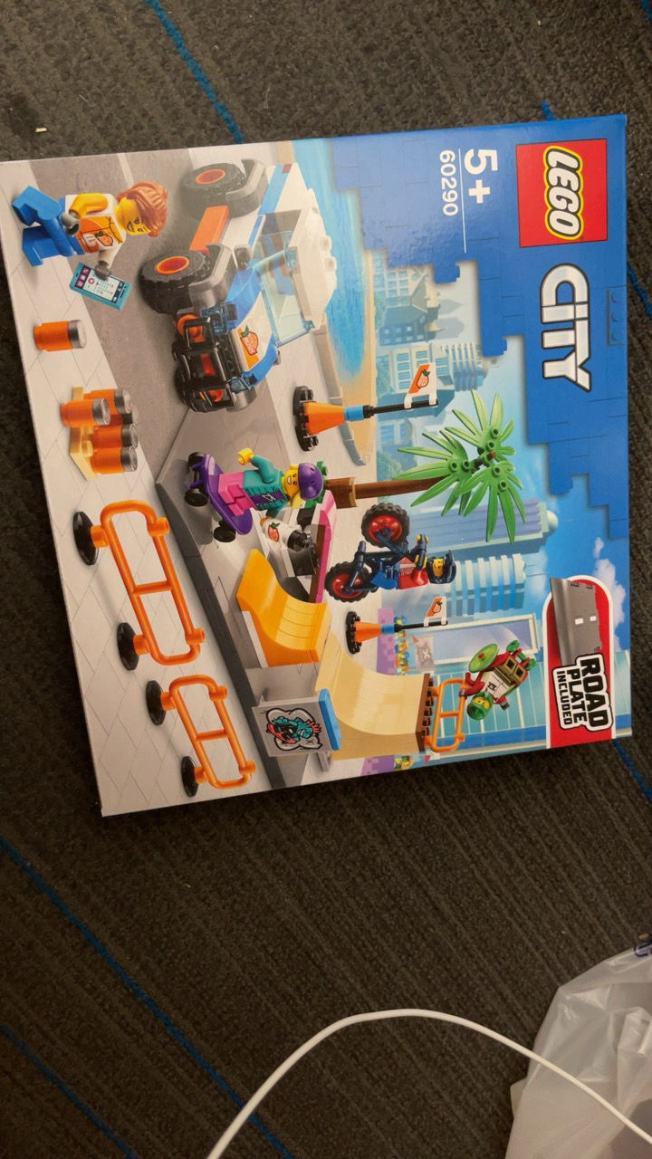 lego乐高 城市系列 滑板公园60290益智玩具拼插积木5岁 男孩女孩生日