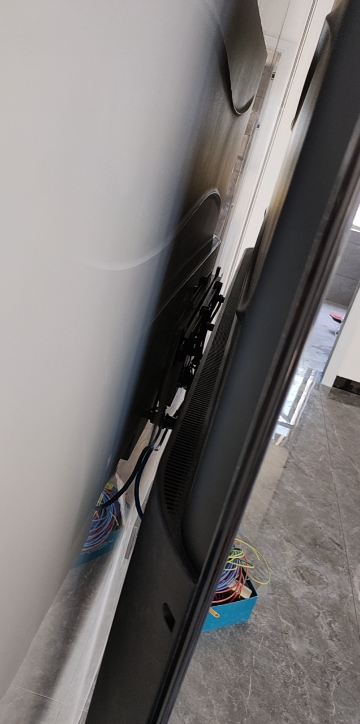 海尔 lu65c71 65英寸4k金属全面屏 ai语音智慧屏2.