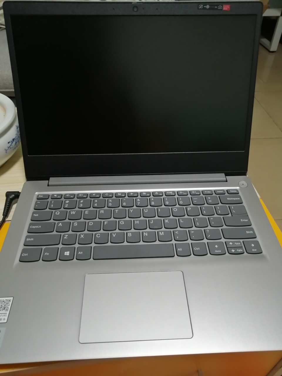 联想(lenovo)ideapad14s 十代酷睿14英寸笔记本电脑(i3/8g/512g固态