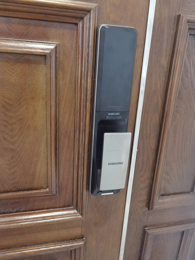 三星(samsung)指纹锁全自动智能门锁密码锁家用防盗门锁刷卡智能锁