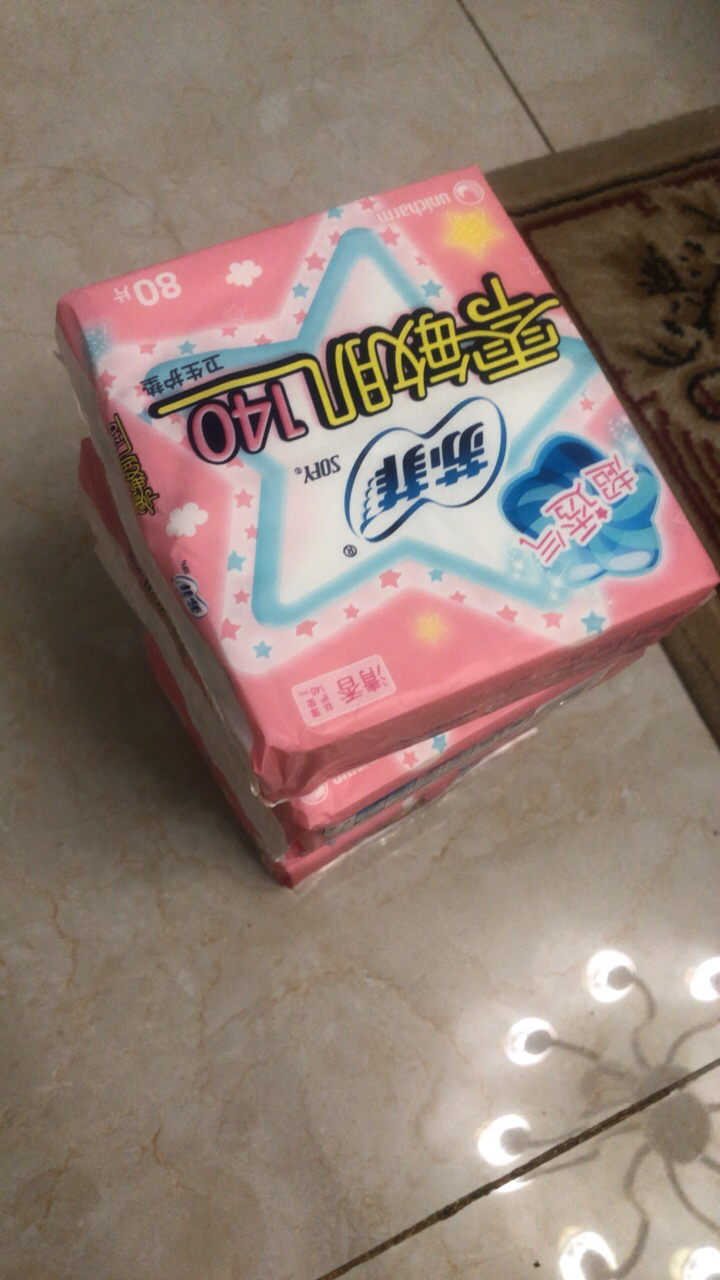 苏菲护垫零敏肌丝薄柔滑卫生巾140mm清香型姨妈巾80片晒单图