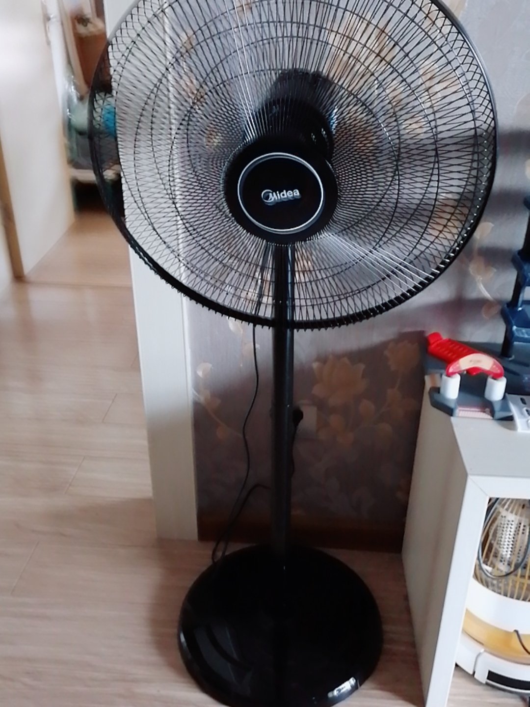 美的(midea)电风扇 fs45-20c牛角扇工业风扇 强力落地扇大风力室外