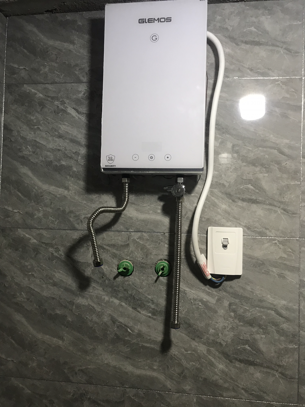 即熱式電熱水器5kw