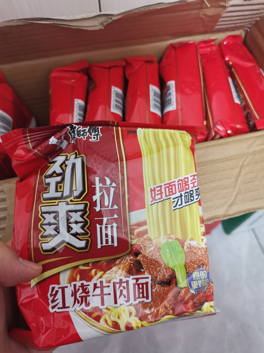 康师傅方便面劲爽拉面红烧牛肉面袋装泡面24包批发整箱晒单图