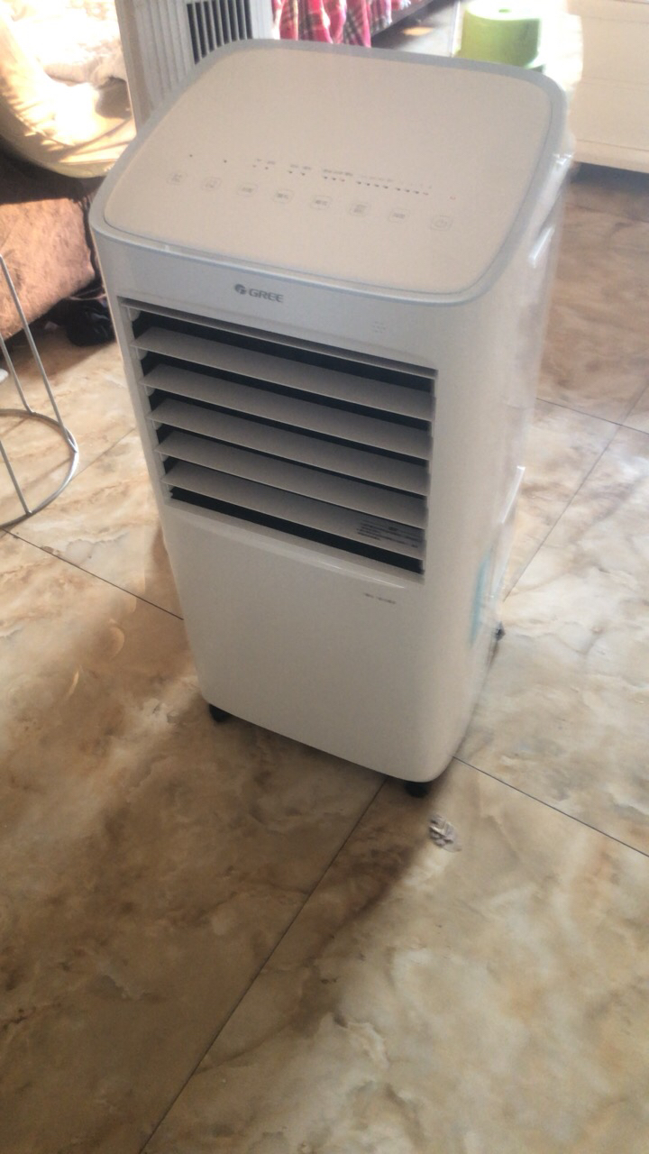 空调壁挂式暖风机