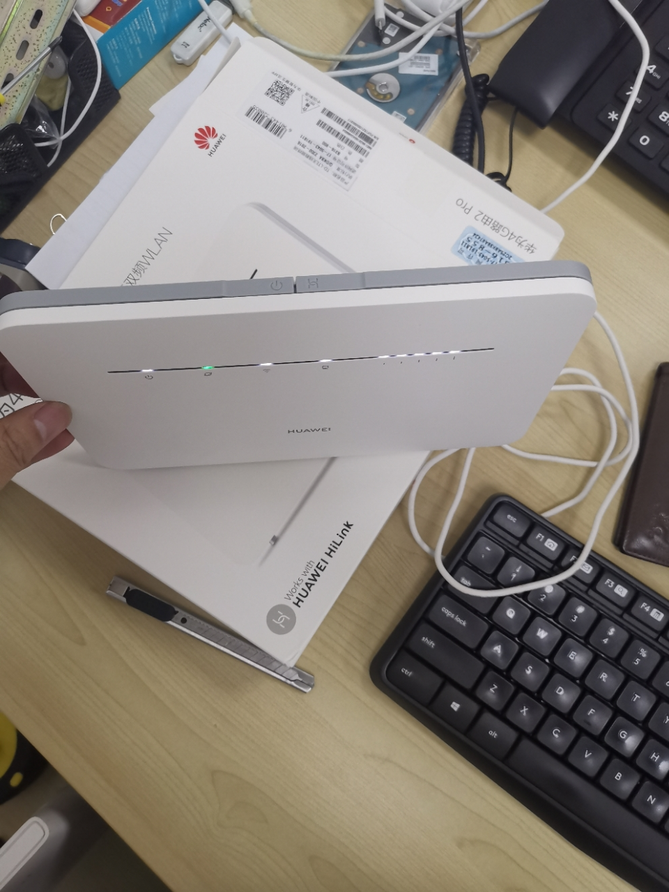 [华为新品]4g路由2 pro全网通4g无线路由器插卡家用便携式移动wifi器