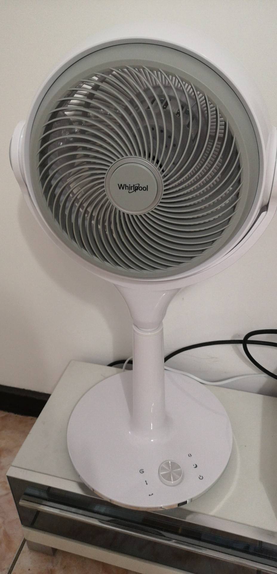 惠而浦电风扇落地扇无刷直流变频低噪节能3d摇头空气循环扇wdf-dc20l