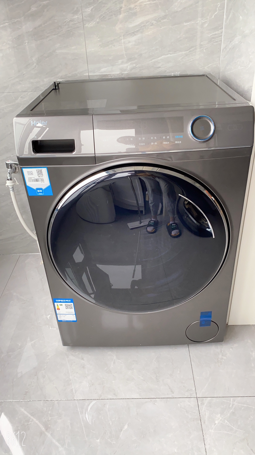 海尔(haier)10kg直驱变频滚筒洗衣机全自动 紫外除菌大筒径智能投放