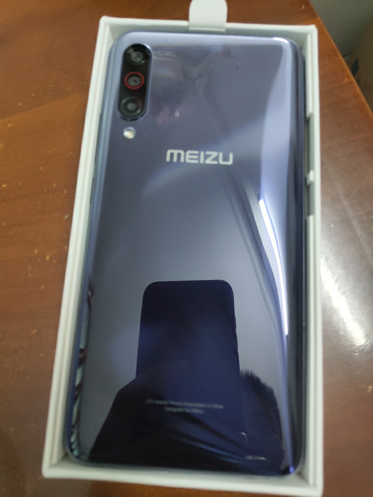 魅族16t 全面屏三摄拍照娱乐游戏手机 8gb 128g 鲸跃蓝 骁龙855 4500