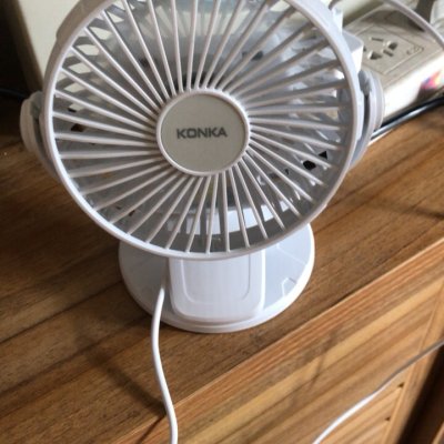 康佳便携式小风扇迷你充电usb电风扇宿舍床头小插电办公台扇充电款