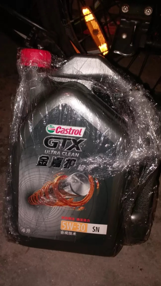 嘉实多(castrol)金嘉护5w-30 sn级别 半合成机油 润滑油 4l/瓶晒单图