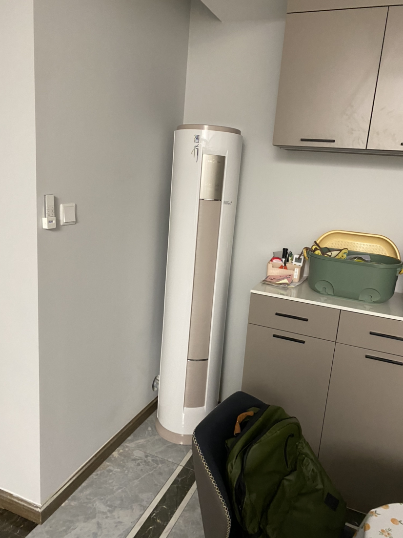 [新一级能效]美的大3匹智能变频冷暖空调落地立式柜机3p智行客厅圆柱