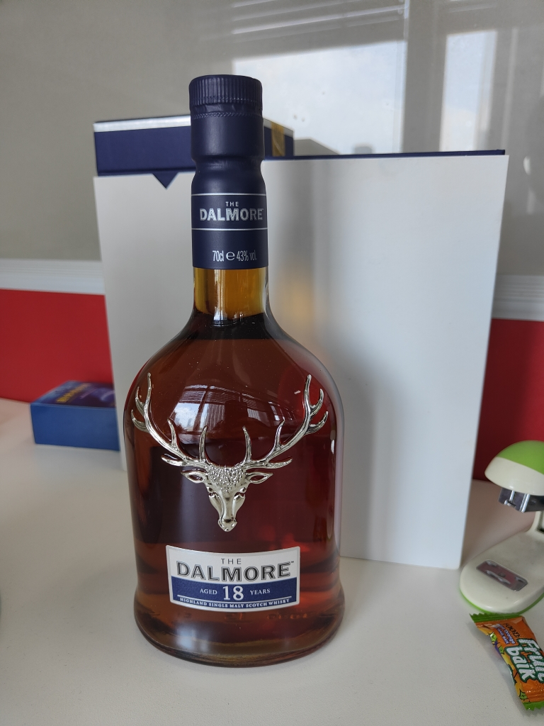 大摩/dalmore 英國蘇格蘭單一麥芽 進口洋酒威士忌700ml 18年帶盒曬單