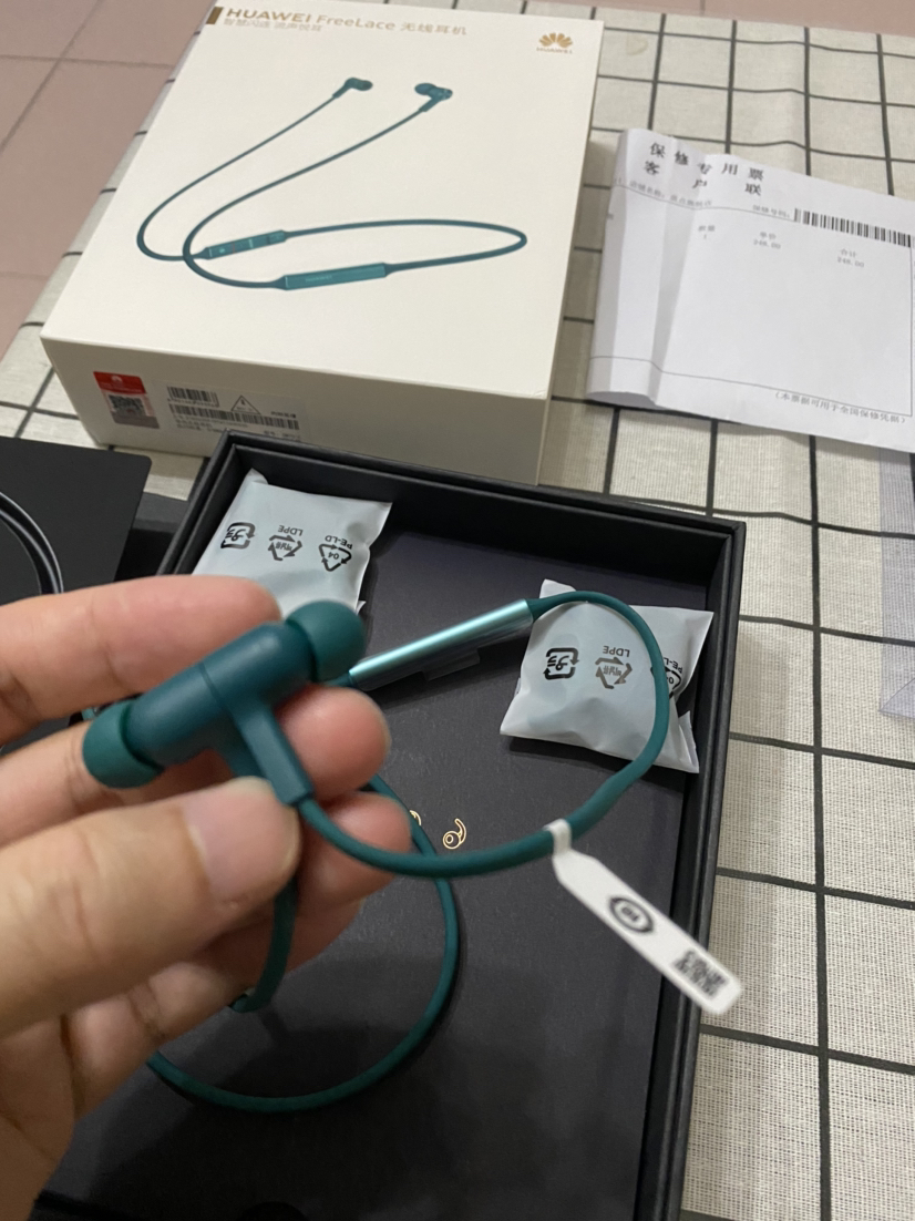 华为(huawei)华为freelace 翡冷翠 无线蓝牙耳机 智慧闪连快充 动听