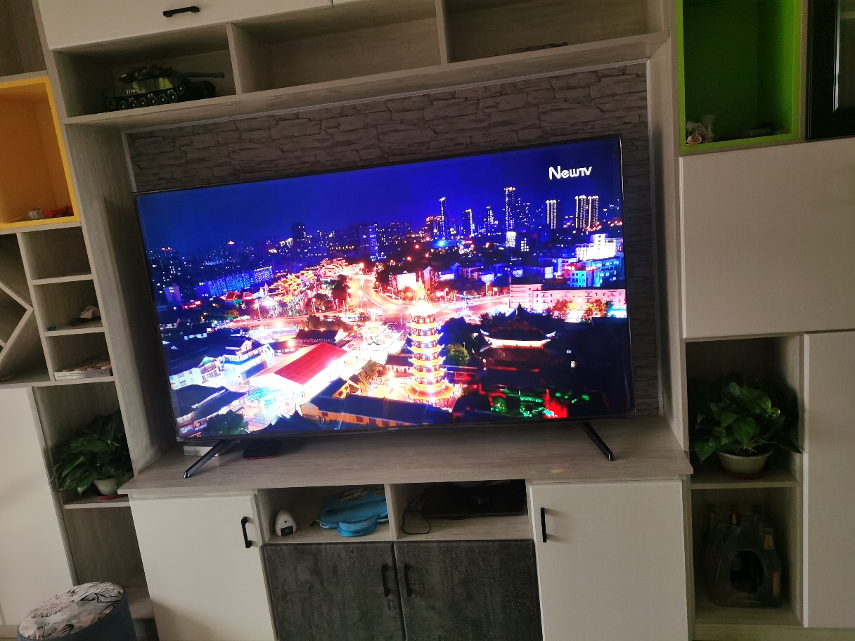 智能电视70英寸