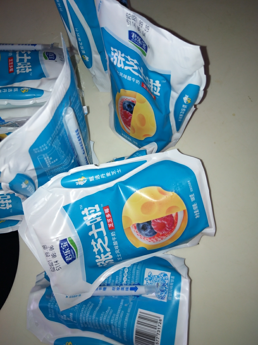 君乐宝 涨芝士啦芝士风味低温冷藏酸奶酸牛奶180g*12袋晒单图