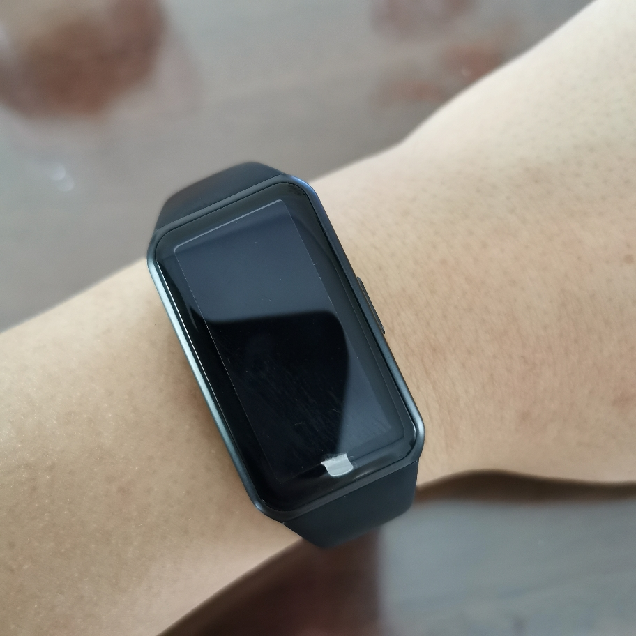 荣耀(honor) 荣耀手环6 nfc版 陨石黑 智能心率 amoled屏幕材质彩屏