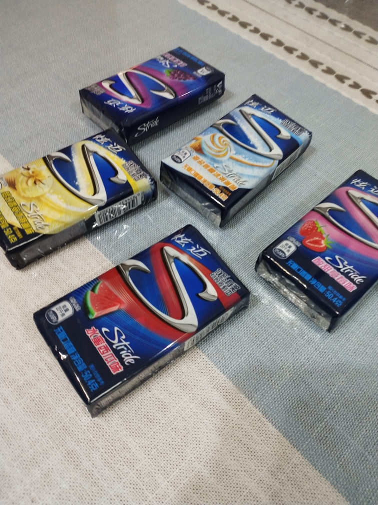 亿滋 [王一博代言]炫迈stride无糖口香糖(炫紫葡萄味)28片 50.