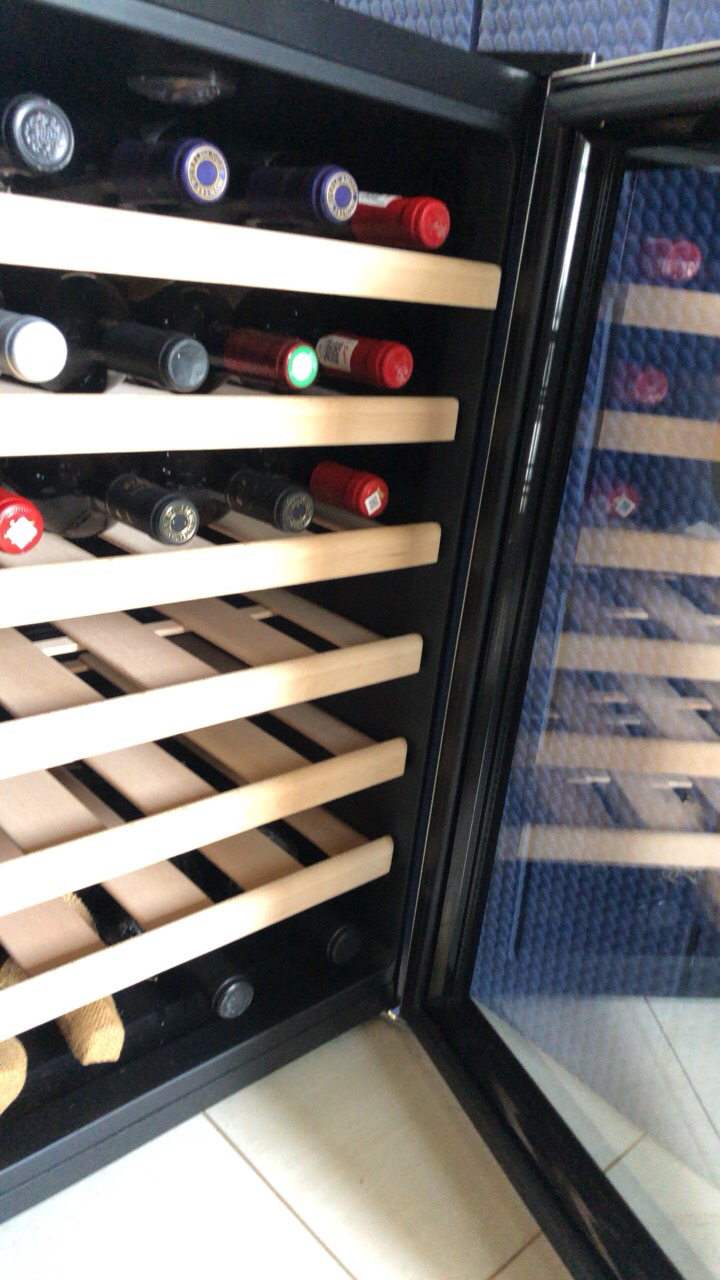 维诺卡夫 (vinocave) sc-28a风冷电子恒温红酒柜 小型家用酒柜 镜面