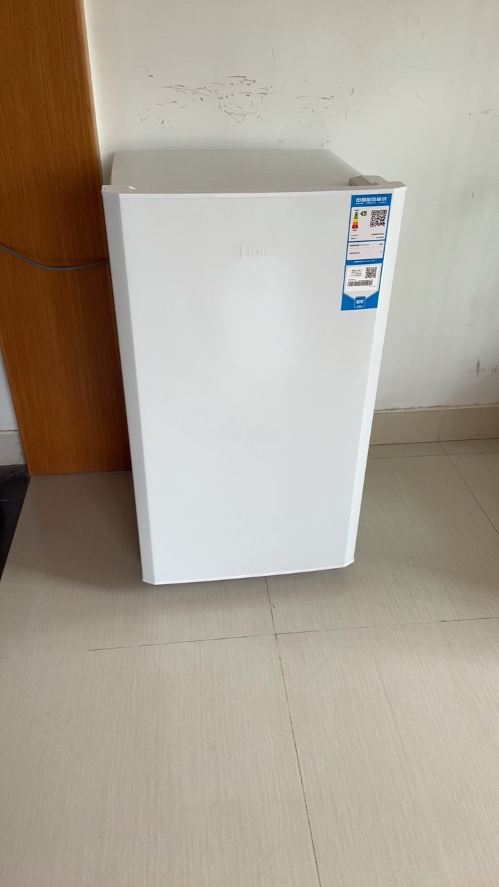 海尔(haier)93升 一级能耗 全宽微冻室 单门冰箱 小型冰箱bc-93tmpf
