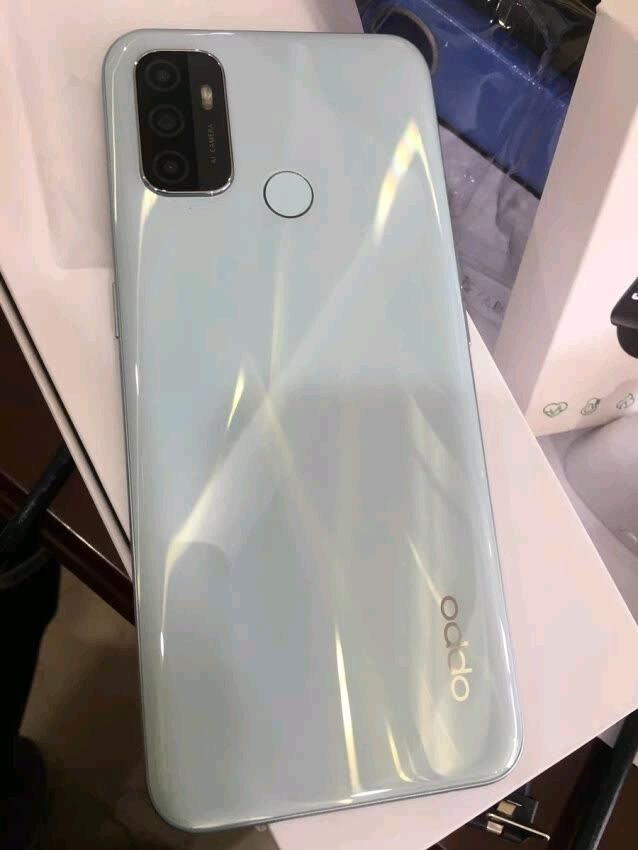 [全国联保]oppo a32 薄荷绿 4 64g 超清三摄 5000ml大电池 全面屏手机