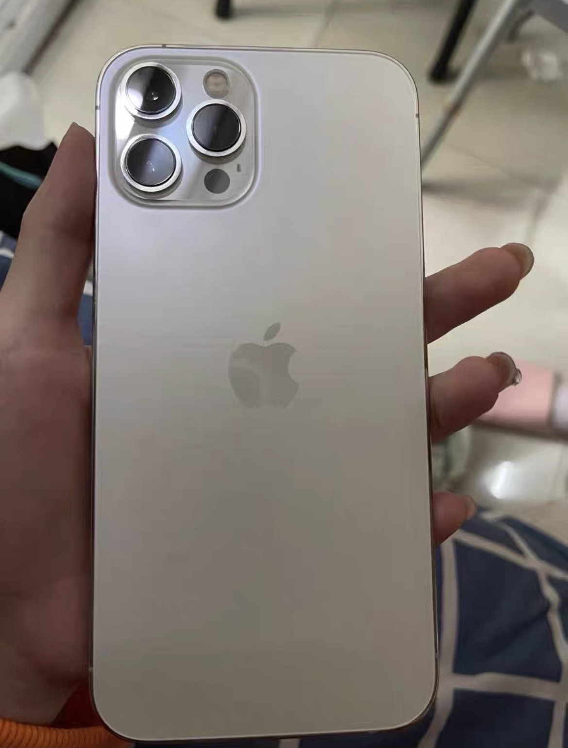 [二手95新]apple/苹果iphone12promax 256g 银色 二手苹果12promax