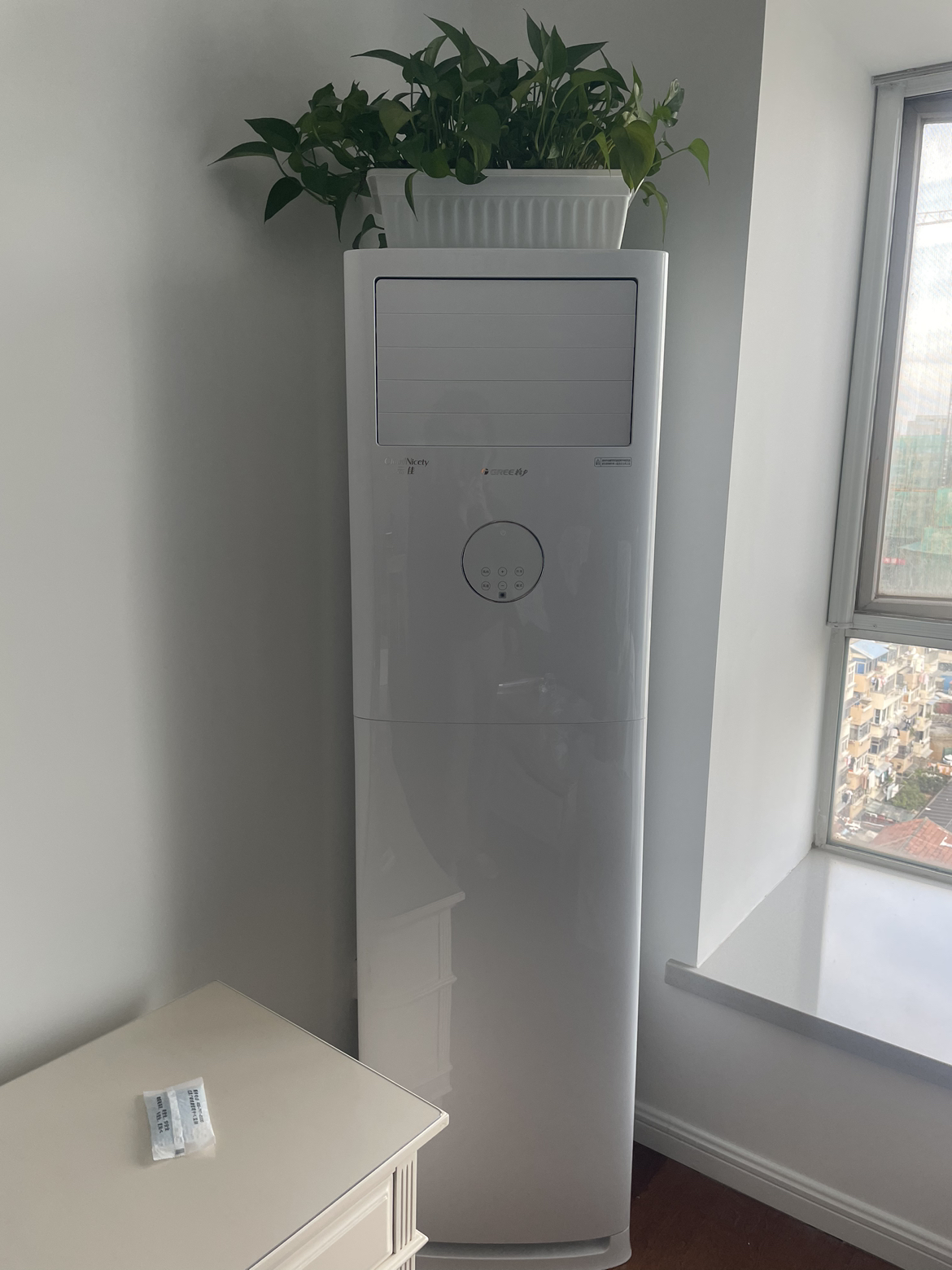 [格力官方旗舰店]云佳新能效2匹柜式变频空调 kfr-50lw/nhga3b 冷暖