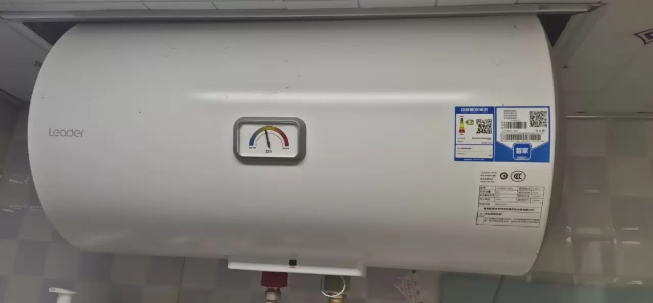 为了解决家里燃气热水器与卫生间管路过长导致洗手台盆短时使用时放