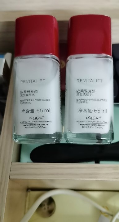 欧莱雅复颜专研清乳柔肤水65ml*2补水保湿紧致淡纹滋润修护化妆水爽肤水正品女晒单图