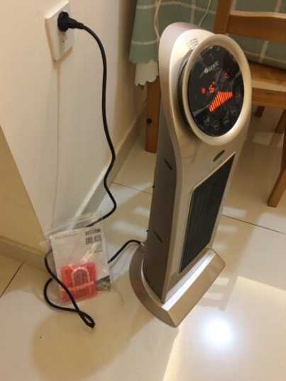 格力(GREE)取暖器暖风机NTFD-X6020B LED触屏控制 12h定时 冷热风模式 广角摇头低音家用电暖器烤暖炉晒单图