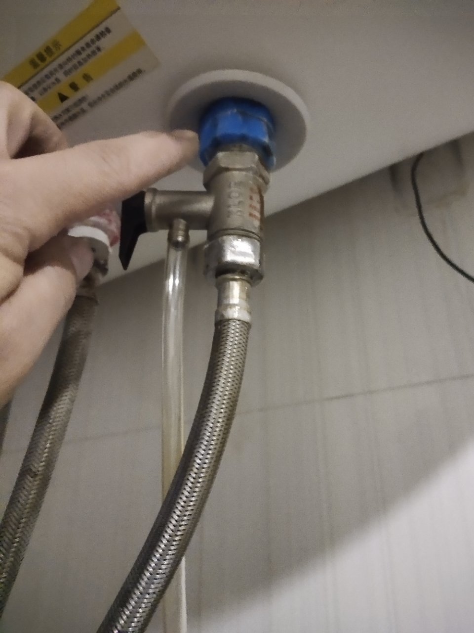 帮客材配 固特丽 电热水器50/60me /en /mv/fa25防电墙出水管组件通用