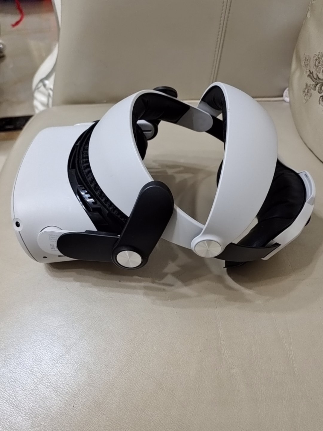 oculus quest 2 128g vr眼镜一体机 双眼4k 120hz 虚拟现实 元宇宙 无