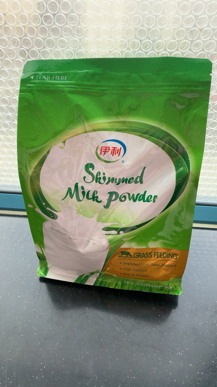 伊利 脱脂奶粉1kg袋装 新西兰原装进口脱脂奶粉 成人奶粉学生女士中