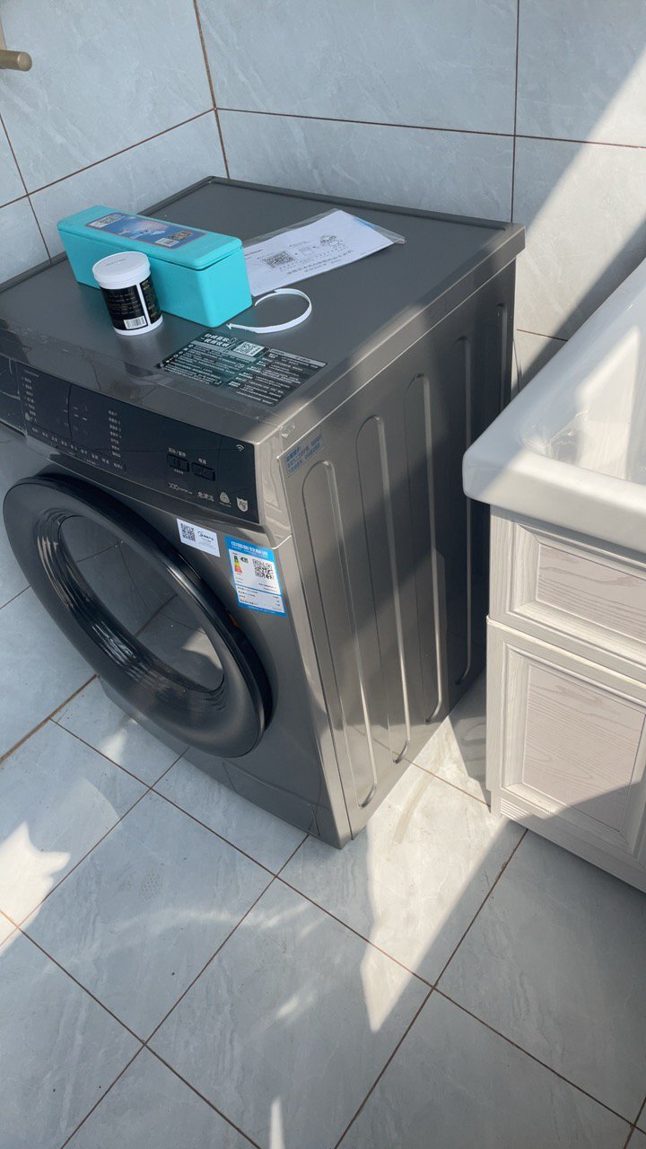 小天鹅(littleswan洗衣机洗烘一体机10公斤变频羽绒服洗一级能效除菌