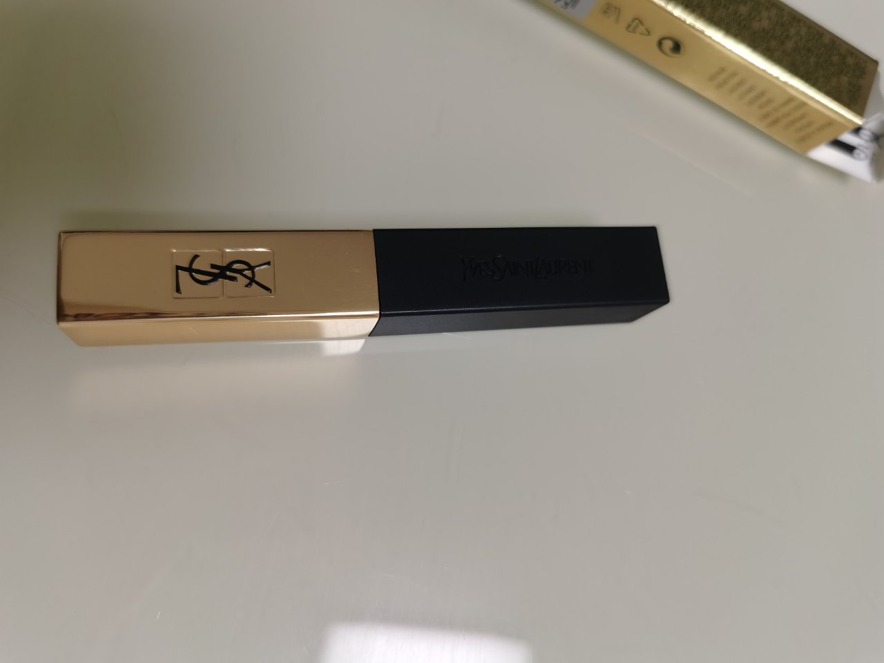 ysl圣罗兰 小金条丝绒哑光细管口红唇膏18#葡萄酒红 持久显色 不易脱