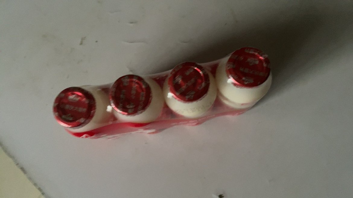 皇氏乳业乳酸菌饮品95ml*20瓶儿童益生菌草莓味酸奶饮料整箱晒单图