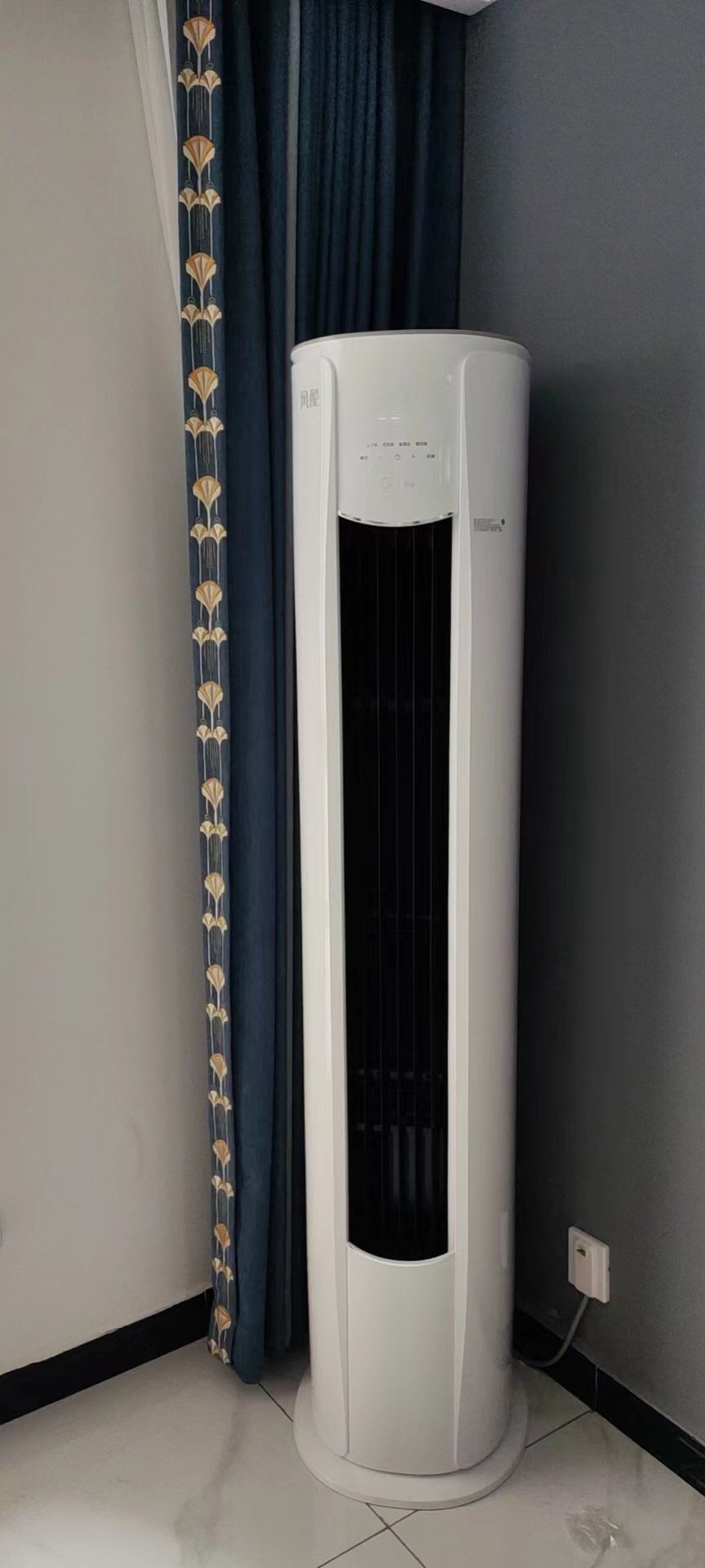 美的(midea)风酷 大2匹 新能效变频冷暖 app智能 家用客厅圆柱空调