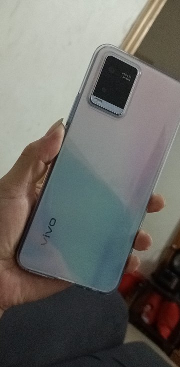 vivo y32 6 128gb 晴海蓝 5000mah大电池18w快充骁龙八核处理器后置