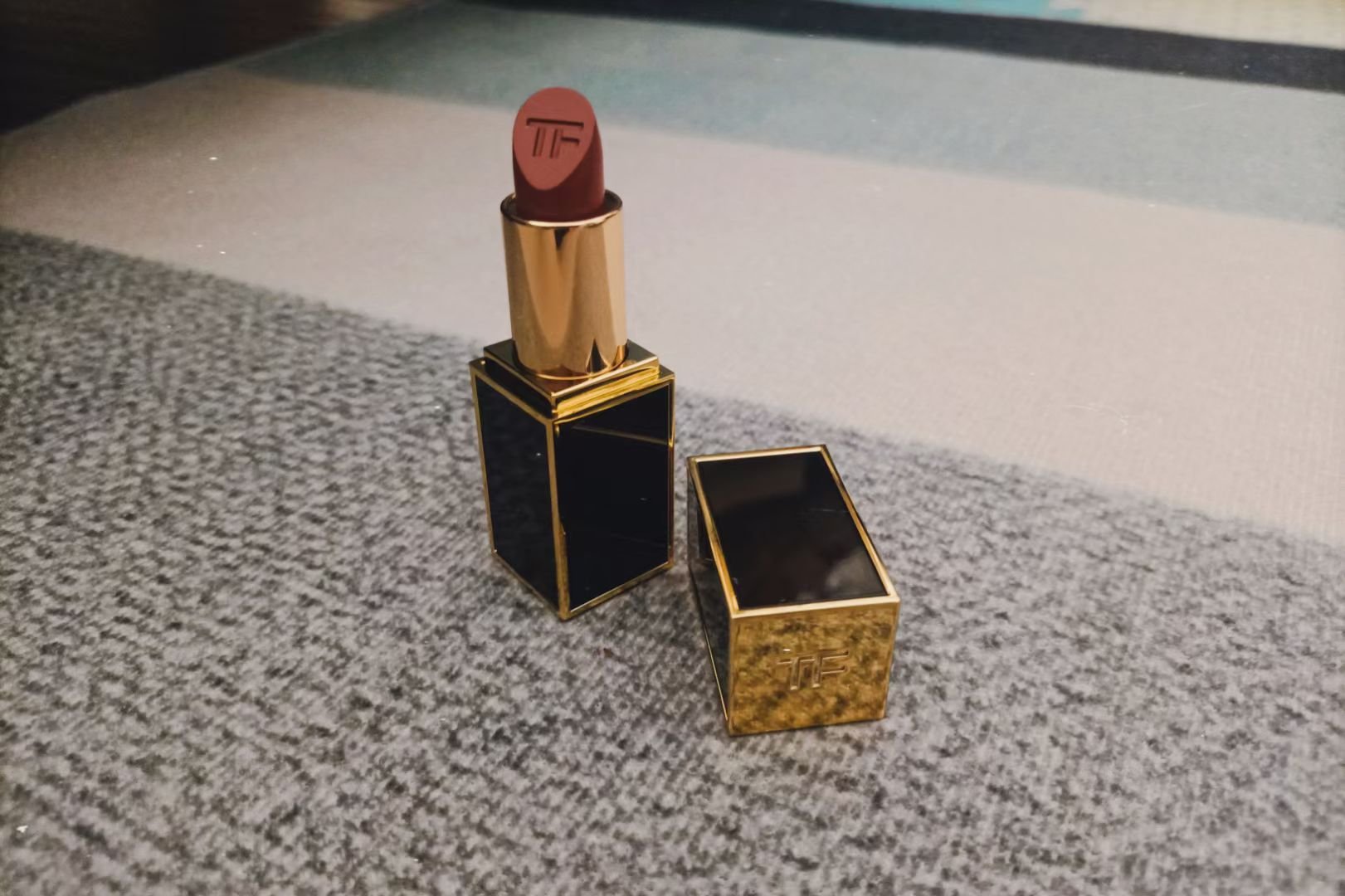 tf黑管口红