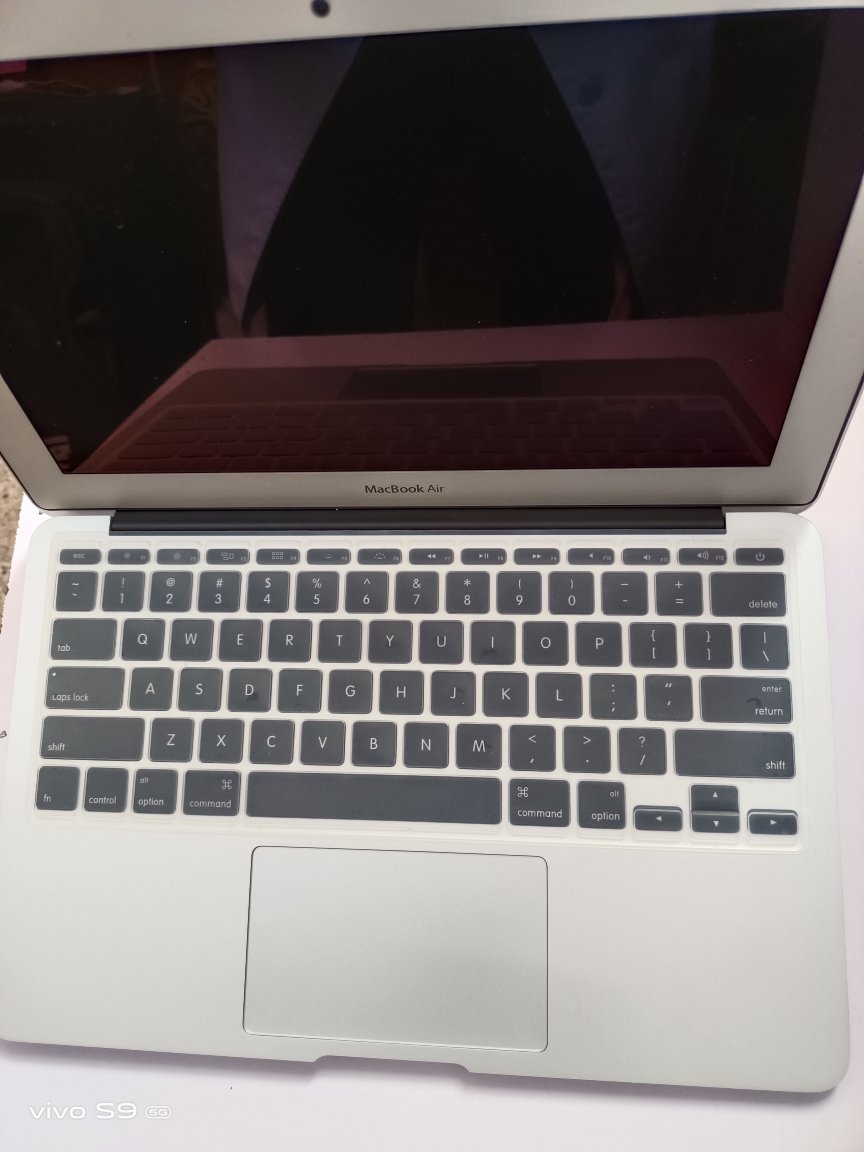 macbook air 苹果笔记本电脑二手 轻薄本 15款vp2