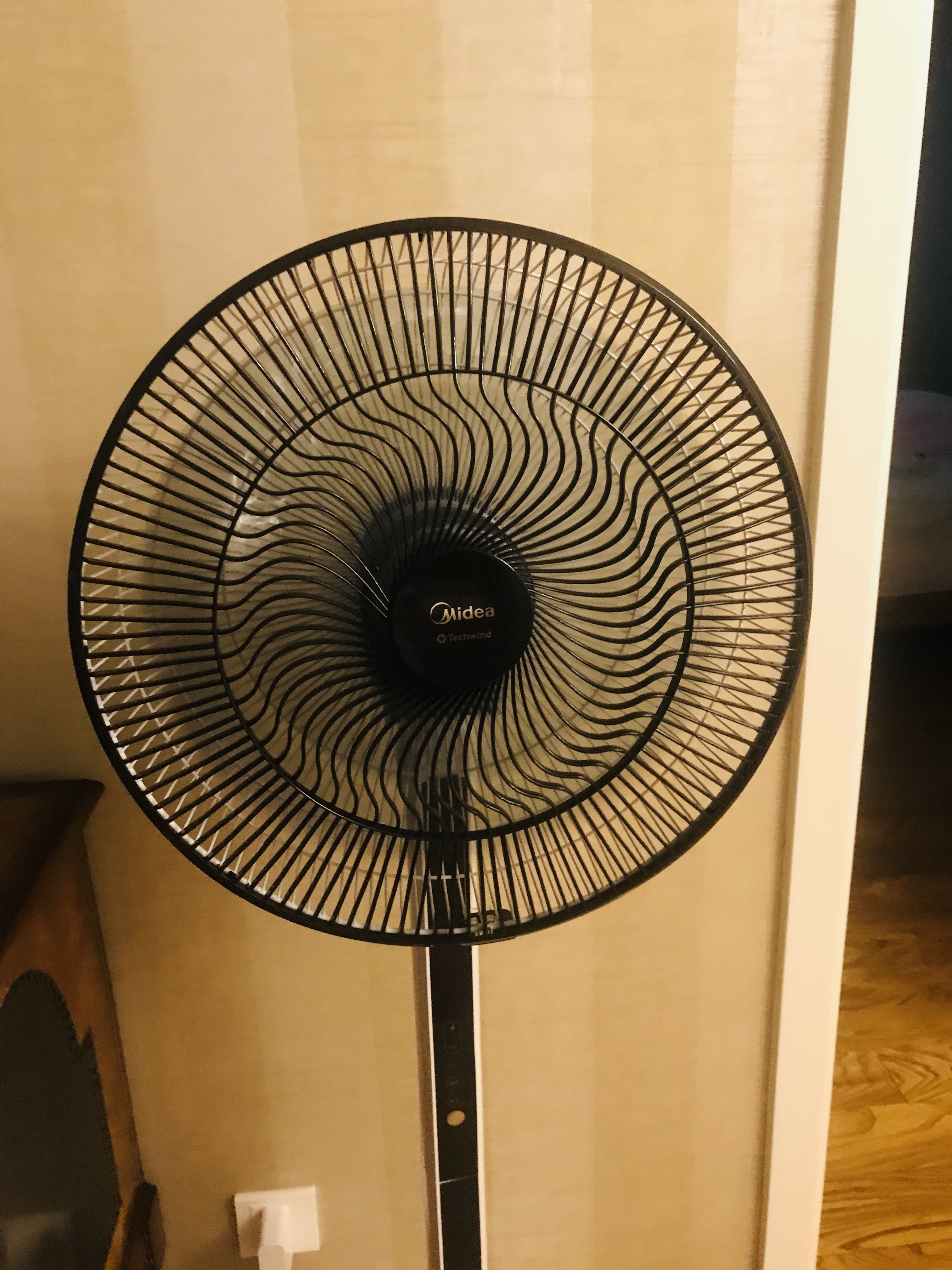 美的(midea)变频遥控落地扇fsd35yar 24档风速 双层扇叶 家用 节能