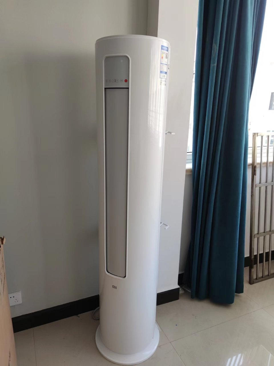 咨询了朋友,**还是决定买小米空调!颜值超高!