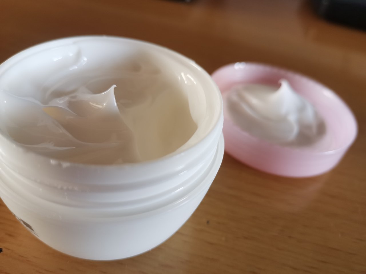 大宝雪肤活力霜50g补水保湿滋润男女乳液面霜懒人霜素颜霜擦脸油正品