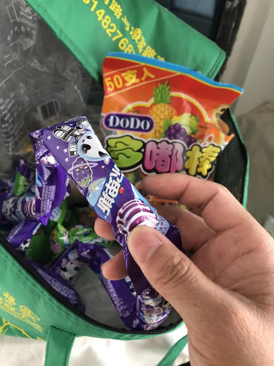 阿尔卑斯棒棒糖葡萄牛奶味20支儿童零食硬糖糖果牛奶硬糖棒棒糖好吃的