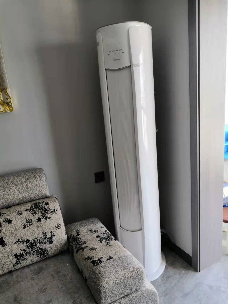 美的(midea)空调柜机大3匹变频冷暖新能效3p立式圆柱风酷客厅智能家用