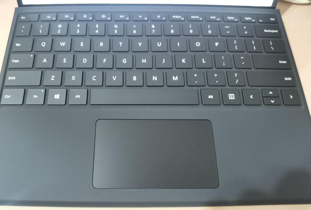 Microsoft - ほぼ新品Surface Pro7＋ 8G/256G Office2021の+