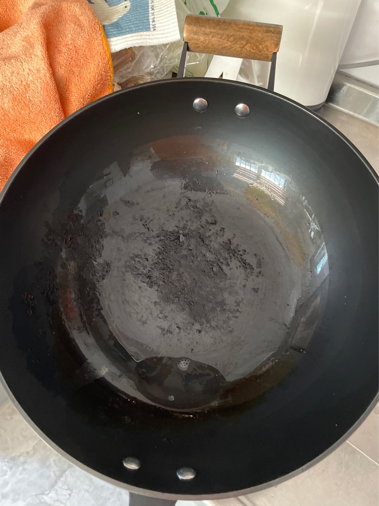 乐扣乐扣古法铁釜臻不锈铁锅大铁锅老式炒锅家用炒菜锅无涂层燃气灶