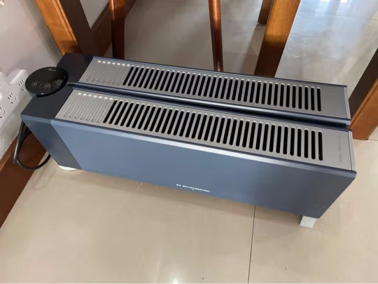 美的(midea)石墨烯踢脚线取暖器可折叠式家用电暖器智能遥控防水电