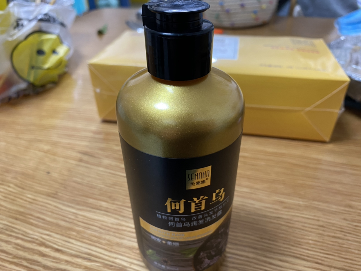 色娜娜何首乌润发洗发露300ml 洗发水晒单图