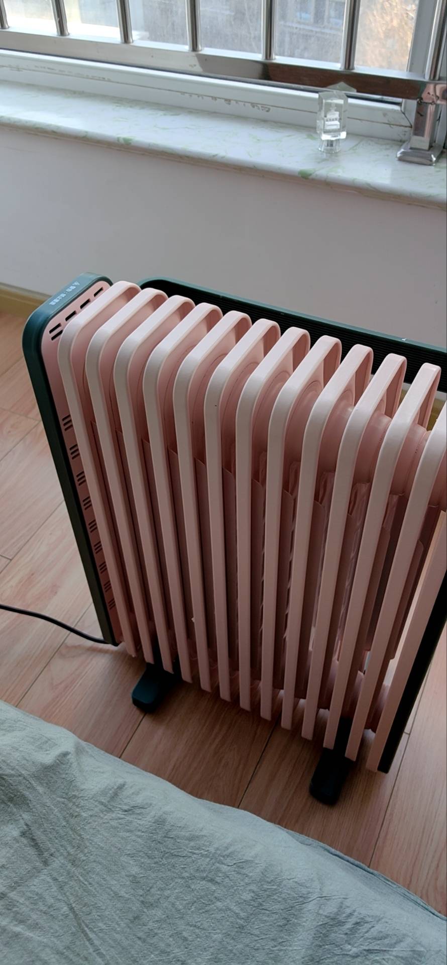 美的取暖器油汀电暖器家用节能省电暖气片大面积油丁酊暖风机速热HYX22KR晒单图